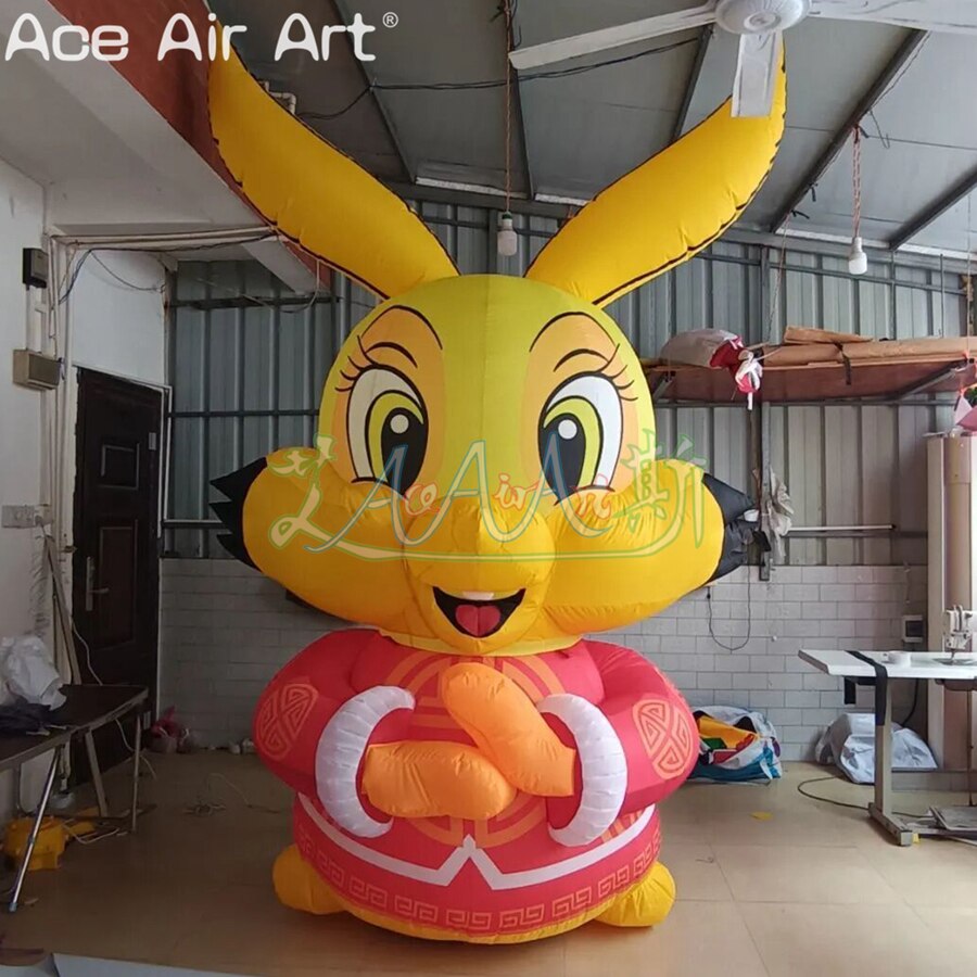귀여운 행운의 토끼 팽창식 노란색 뚱뚱한 토끼 동물 모델, Fu 캐릭터, 중국 새해 또는 광고